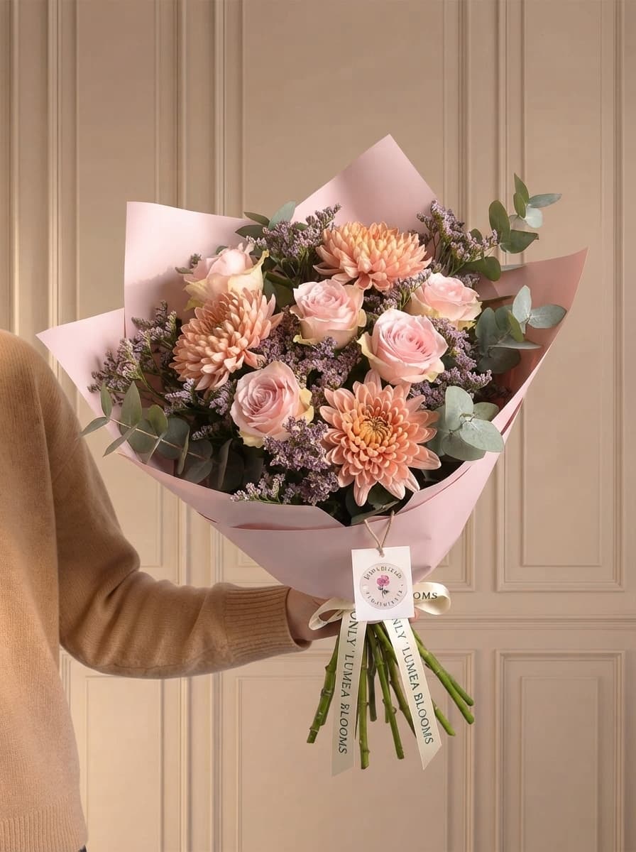 Crisantemos y Rosas Silvestres